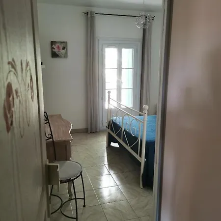 La Maison Chambres D'Hotes Et Restaurant 투르베